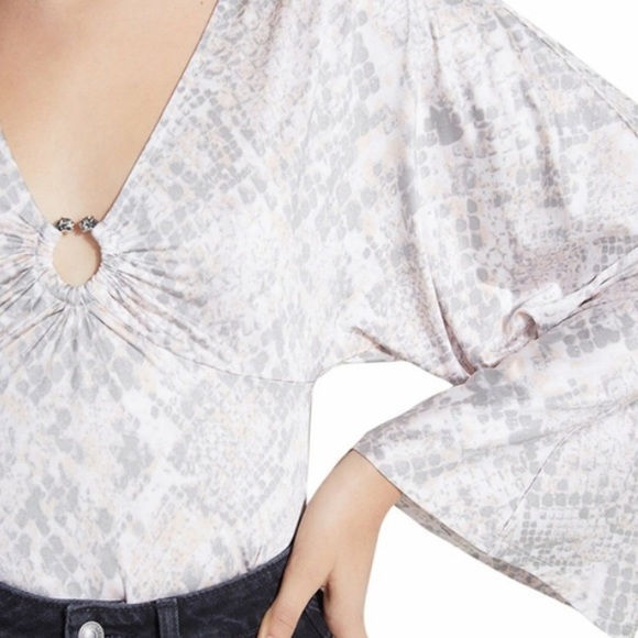 Guess NWT gray snake print body suite - Picture 3 of 16